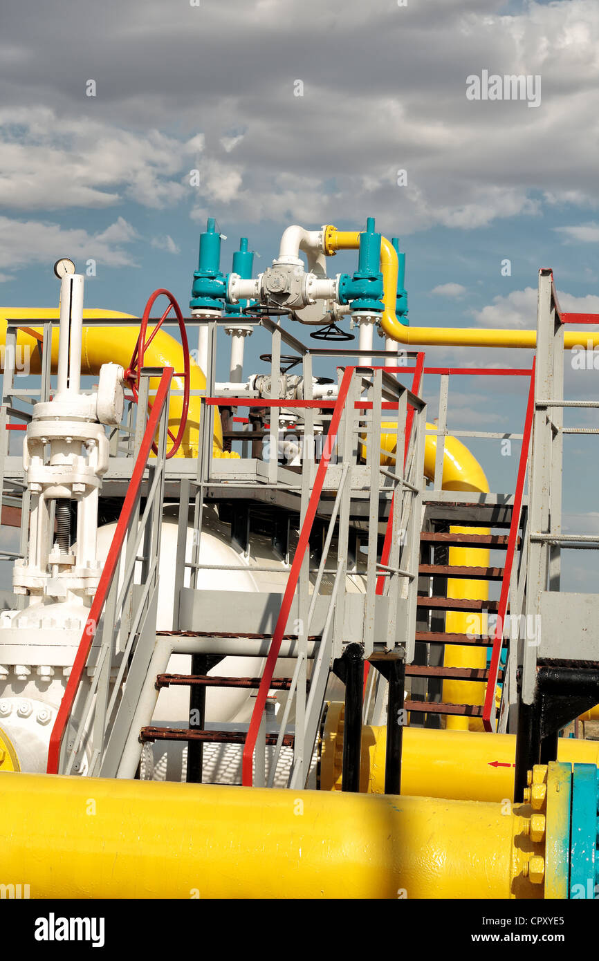 La distribution, l'énergie, des combustibles, du carburant, du gaz, de l'industrie, de l'installation, le métal, l'exploitation minière, naturel, de la pétrochimie, de pipelines, canalisations, tuyaux Banque D'Images