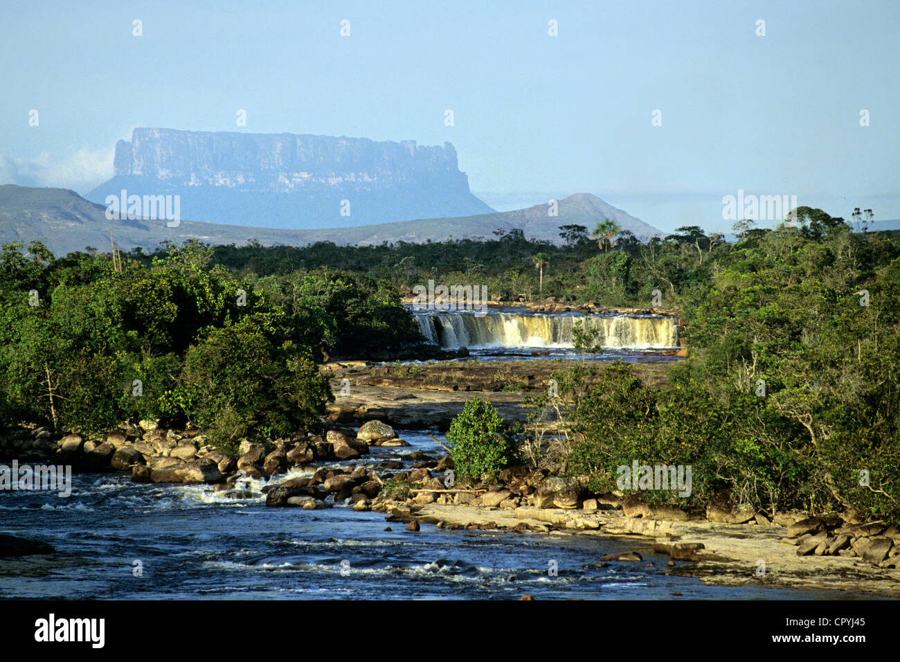 Le Venezuela, l'État de Bolivar, Gran Sabana, région Parc national Canaima, inscrite au Patrimoine Mondial de l'UNESCO, de Tepuy Roraïma Banque D'Images