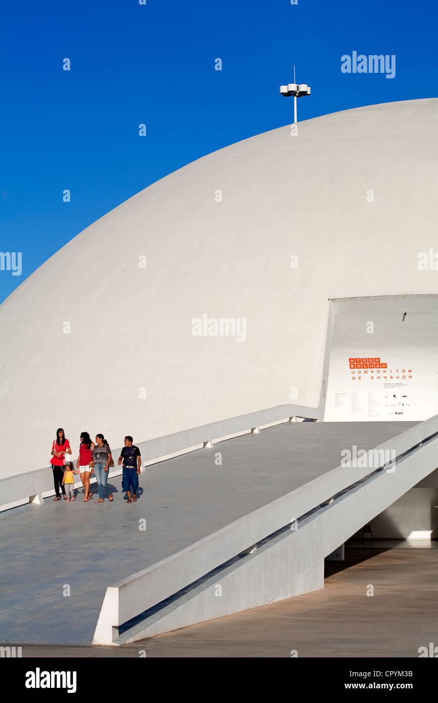 Brésil, Brasilia, au patrimoine mondial de l'UNESCO, le musée national de l'architecte Oscar Niemeyer Banque D'Images