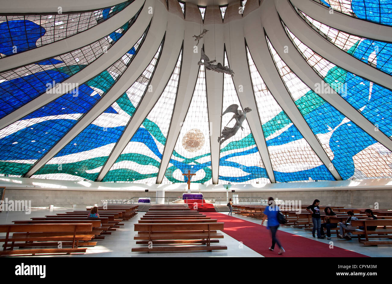 Brésil, Brasilia, UNESCO World Heritage, Metropolitana Nossa Senhora Aparecida cathédrale par l'architecte Oscar Niemeyer Banque D'Images