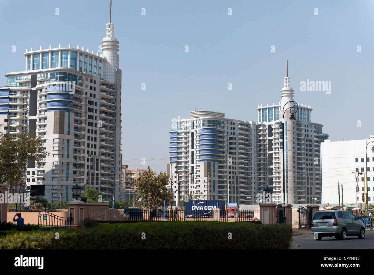 Nouveau quartier résidentiel immeubles de grande hauteur, Gurgaon, Haryana, Inde, Asie Banque D'Images