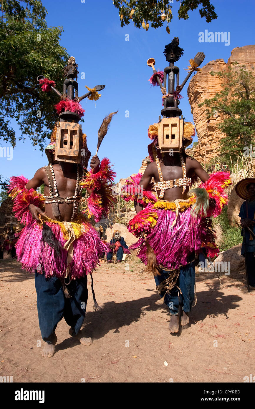 Mali, Pays Dogon, les Falaises de Bandiagara, inscrite au Patrimoine  Mondial de l'UNESCO, la danse des masques Photo Stock - Alamy