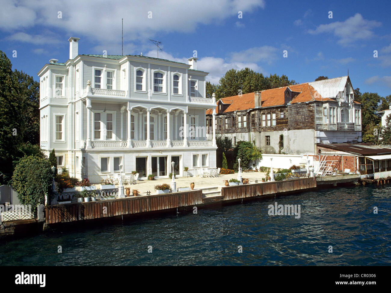La Turquie, près d'Istanbul, Yenikoy, Yali (typique maison en bois) sur