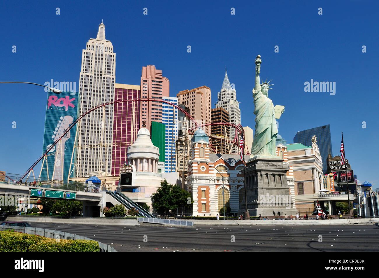 Tropicana Avenue avec New York Hotel and Casino, Las Vegas, Nevada, USA, Amérique, PublicGround Banque D'Images