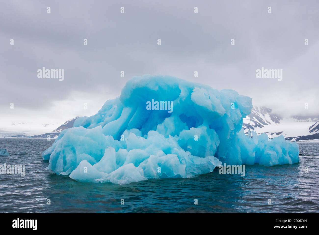 Iceberg, Hornsund, plus au sud du Spitzberg, Norvège fjord Banque D'Images