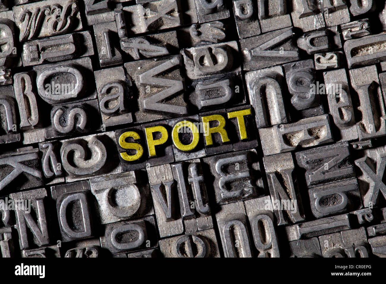 Plomb ancien lettres formant le mot sport Banque D'Images