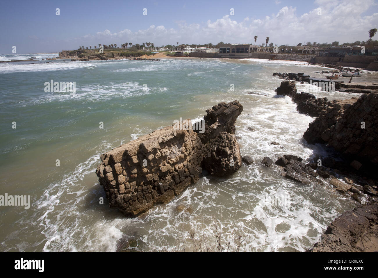Le port historique Sebastos, dans le parc national de Césarée Maritima , Israël Banque D'Images