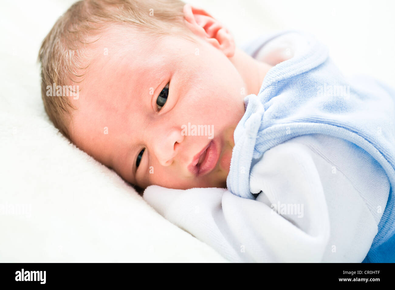 Bébé garçon, 1 mois Banque D'Images