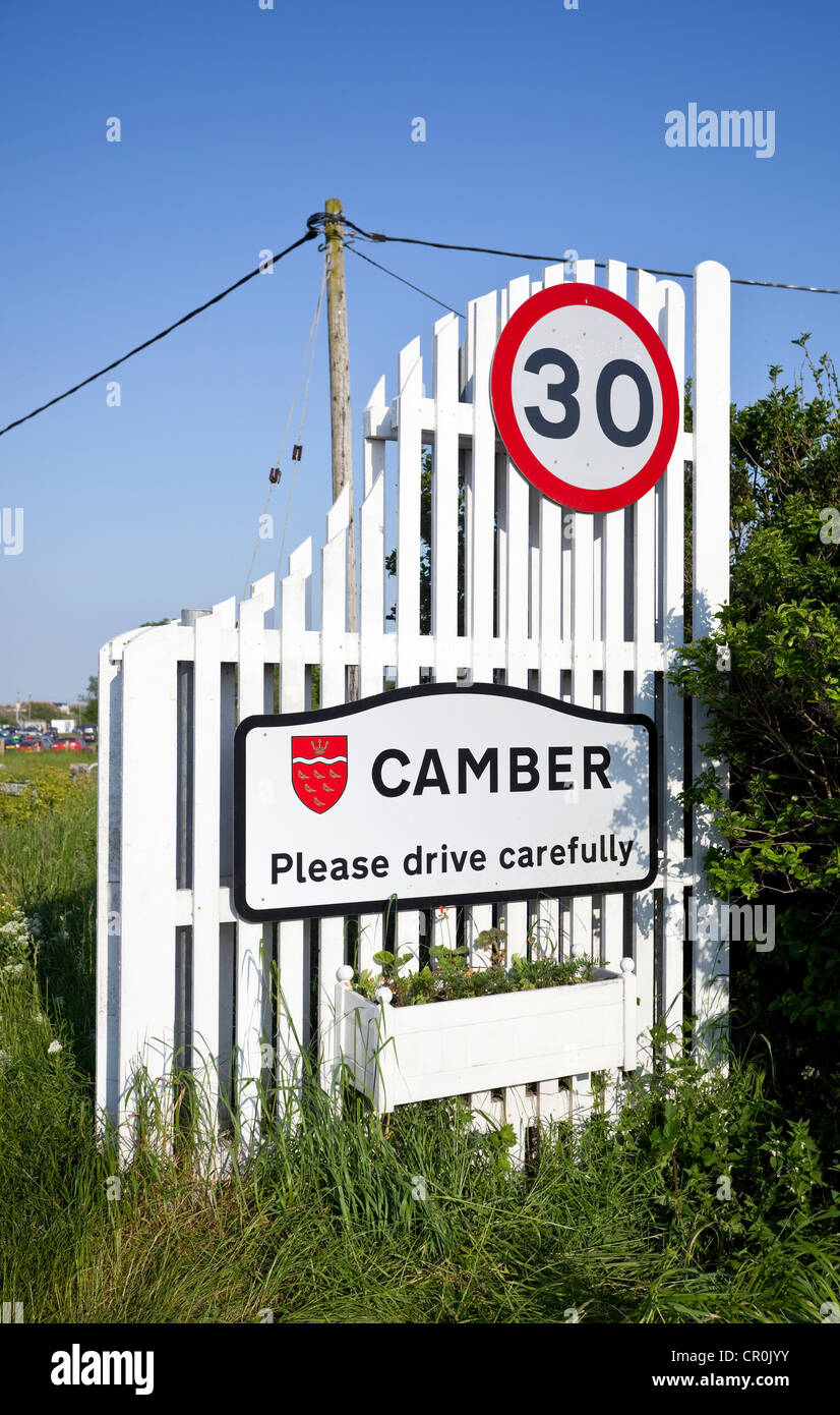 30 vitesse limite road sign, Camber Sands, East Sussex, England, UK Banque D'Images