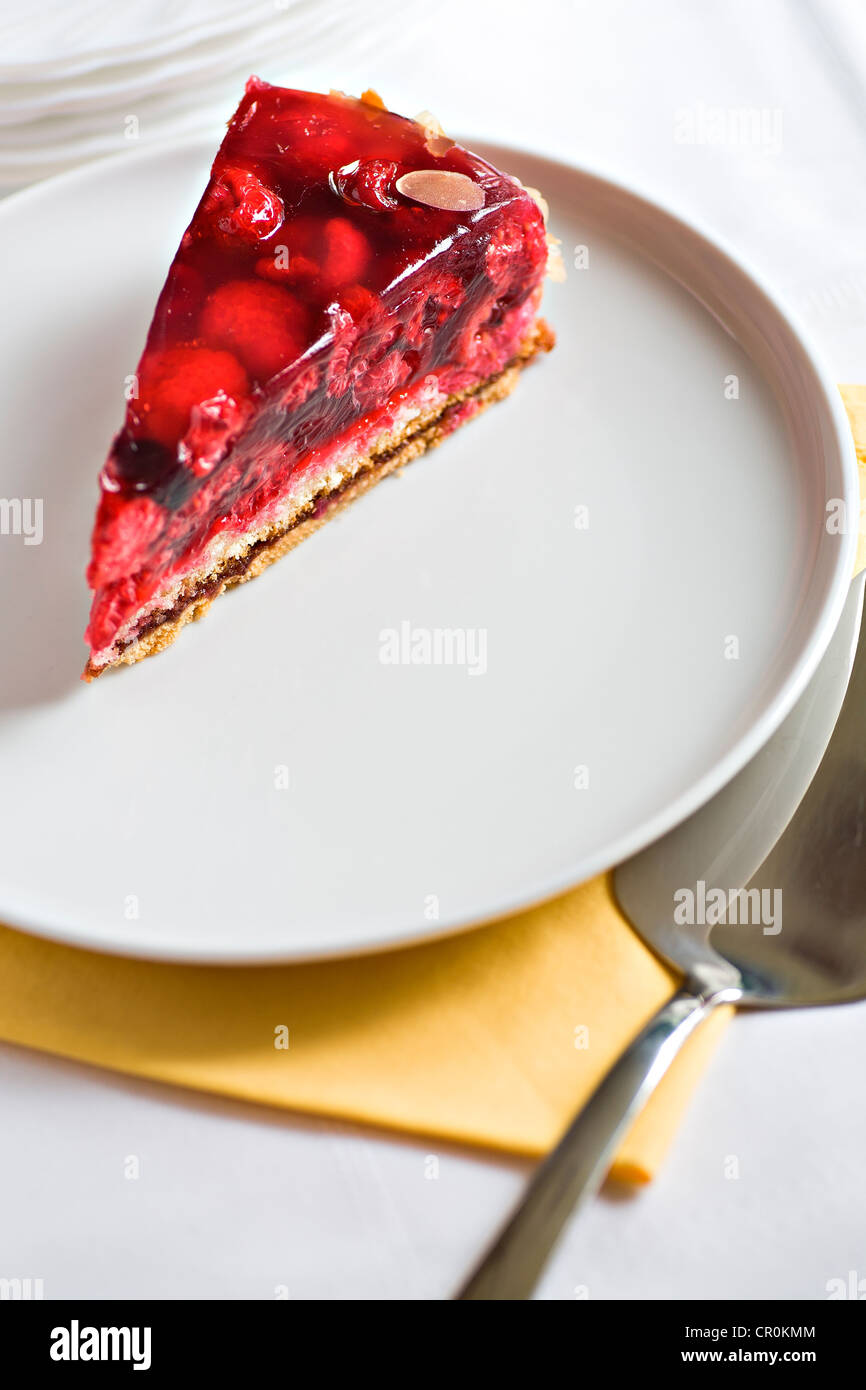 Un morceau de tarte aux framboises Banque D'Images
