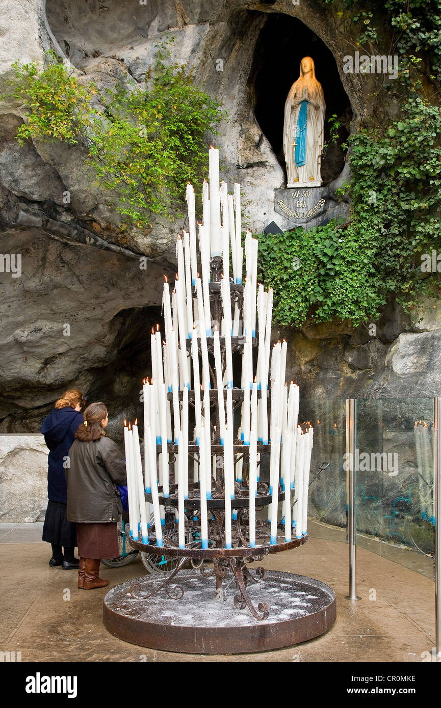 France, Hautes Pyrenees, Lourdes, grotte de Massabielle à Lourdes Banque D'Images