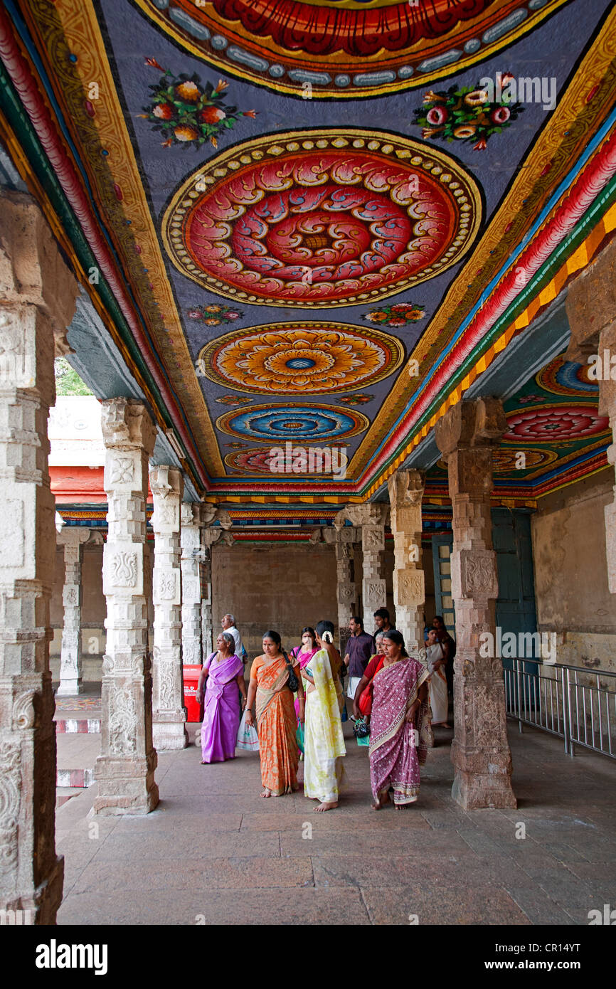 Détail du plafond. Sri Meenakshi Temple. Madurai. Tamil Nadu. L'Inde Banque D'Images