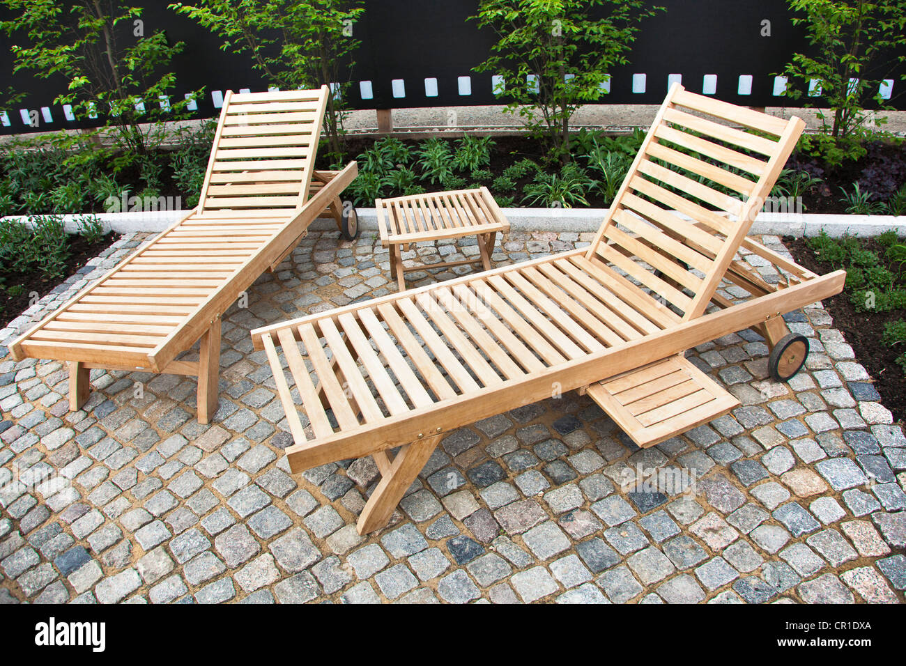 Bancs de jardin en bois Banque D'Images