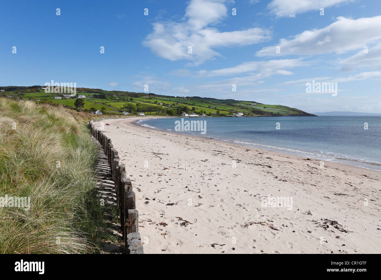 Plage de sable à Cushendun, County Antrim, Northern Ireland, Irlande, Grande-Bretagne, Europe Banque D'Images