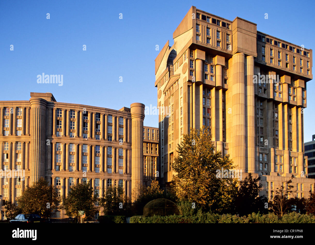 France Seine Saint Denis Ville Nouvelle De Noisy Le Grand Le Palacio D Abraxas Par L Architecte Ricardo Bofill Photo Stock Alamy