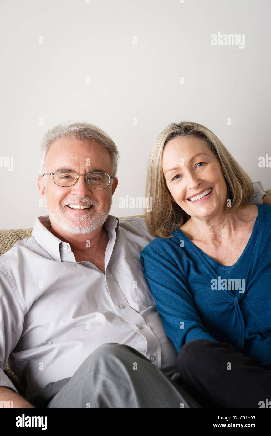 USA, Californie, Los Angeles, Portrait of smiling senior couple Banque D'Images