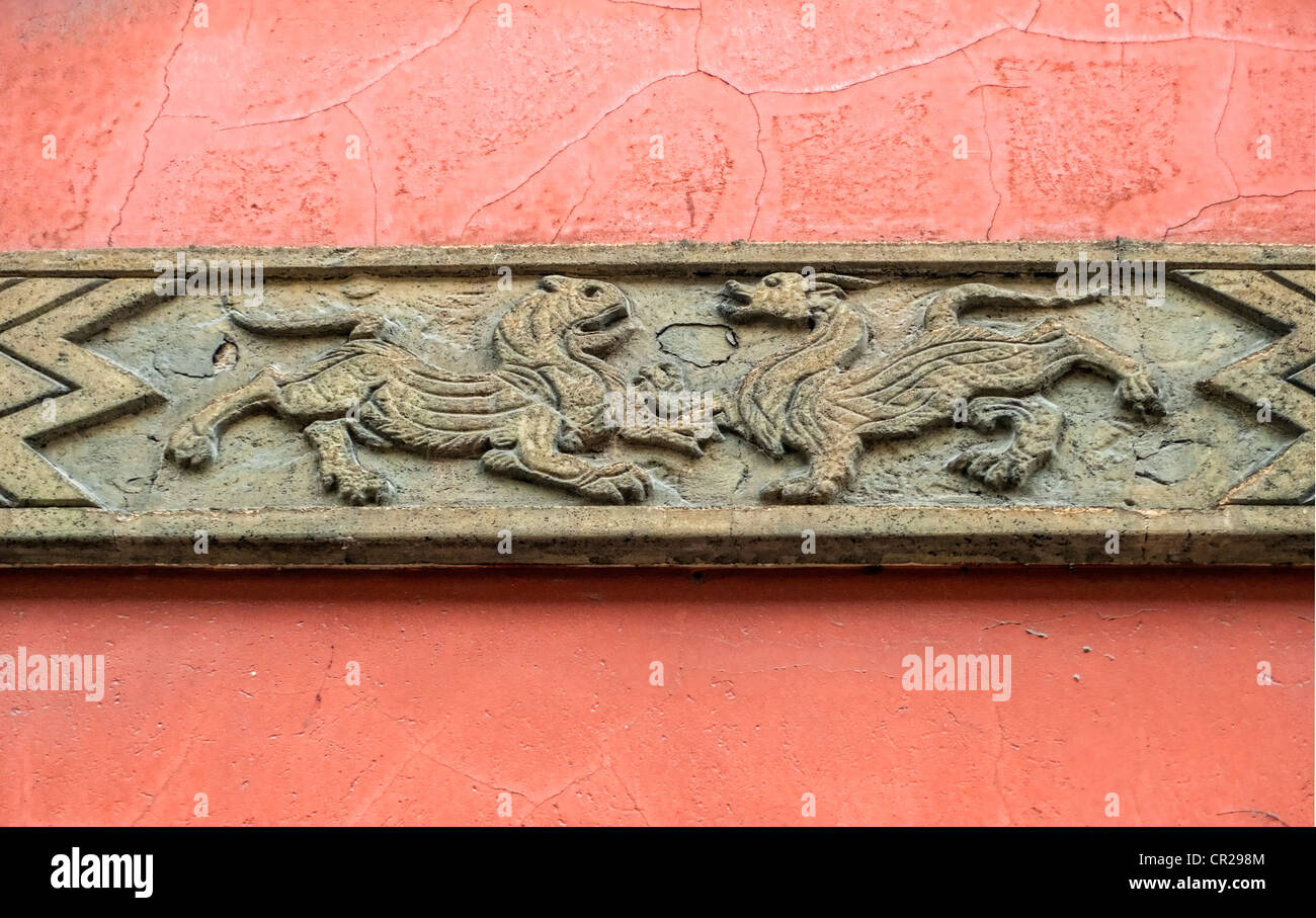 C.T. Loo & Co signe, ancien marchand d'art asiatique (fondée en 1920) situé dans le célèbre bâtiment chinois, Paris, France Banque D'Images