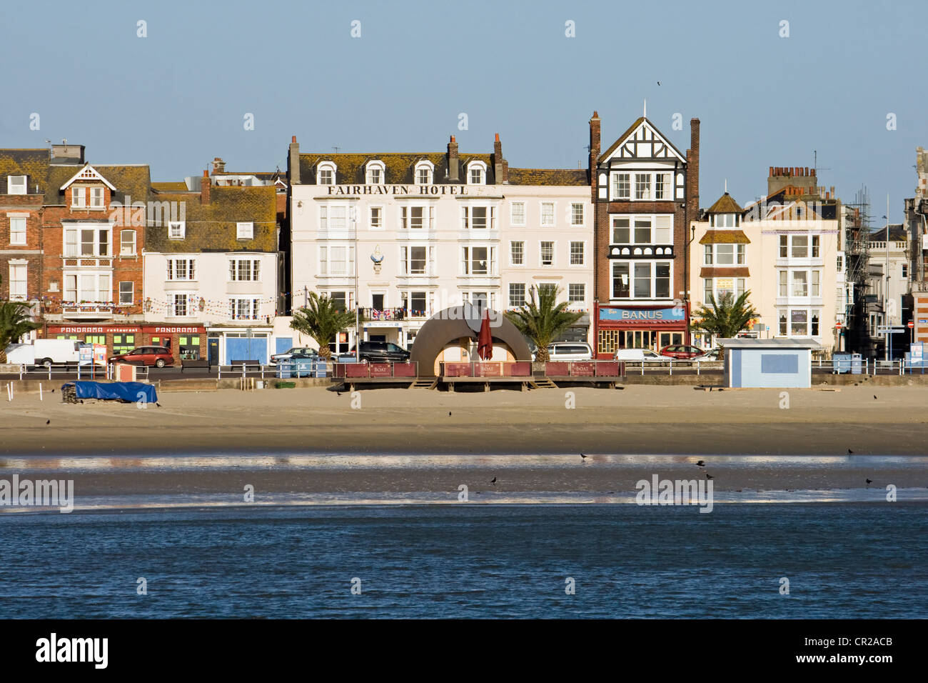 Front de plage de Weymouth et notamment "le voile" cafétéria. Banque D'Images