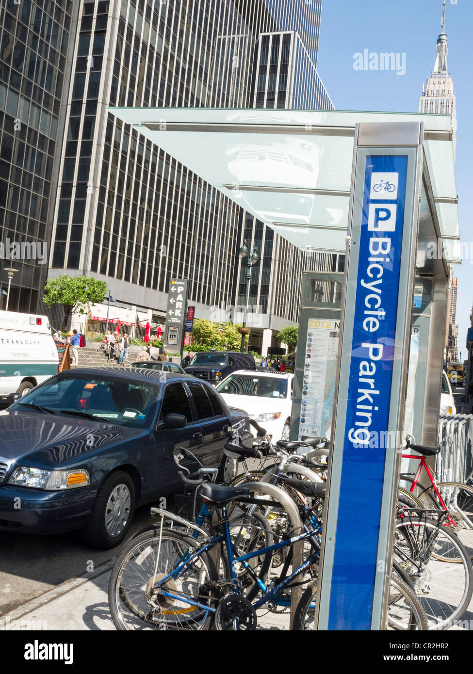 Abri pour vélos publics, NYC Banque D'Images