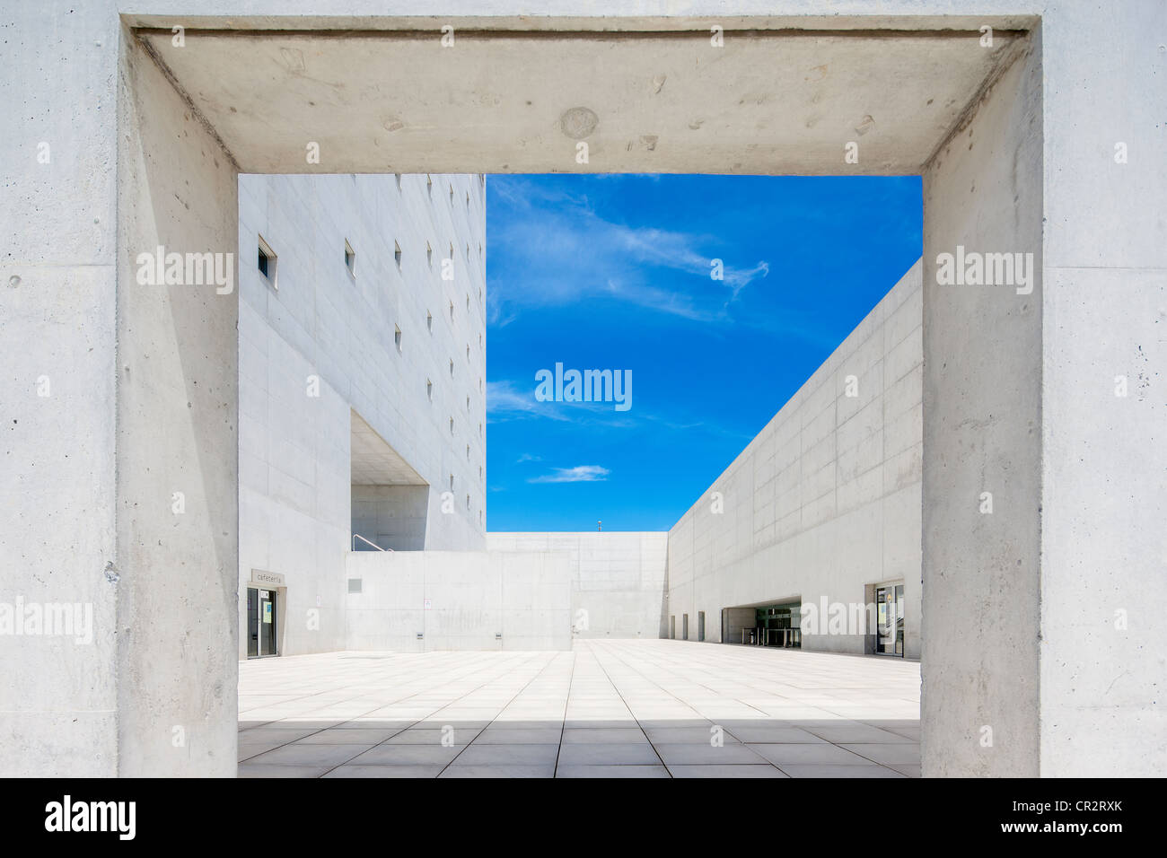 Grenade Espagne Andalousie Musée de ma mémoire andalouse par Alberto Campo Baeza. Coourtyard entrée : accès au patio. Banque D'Images