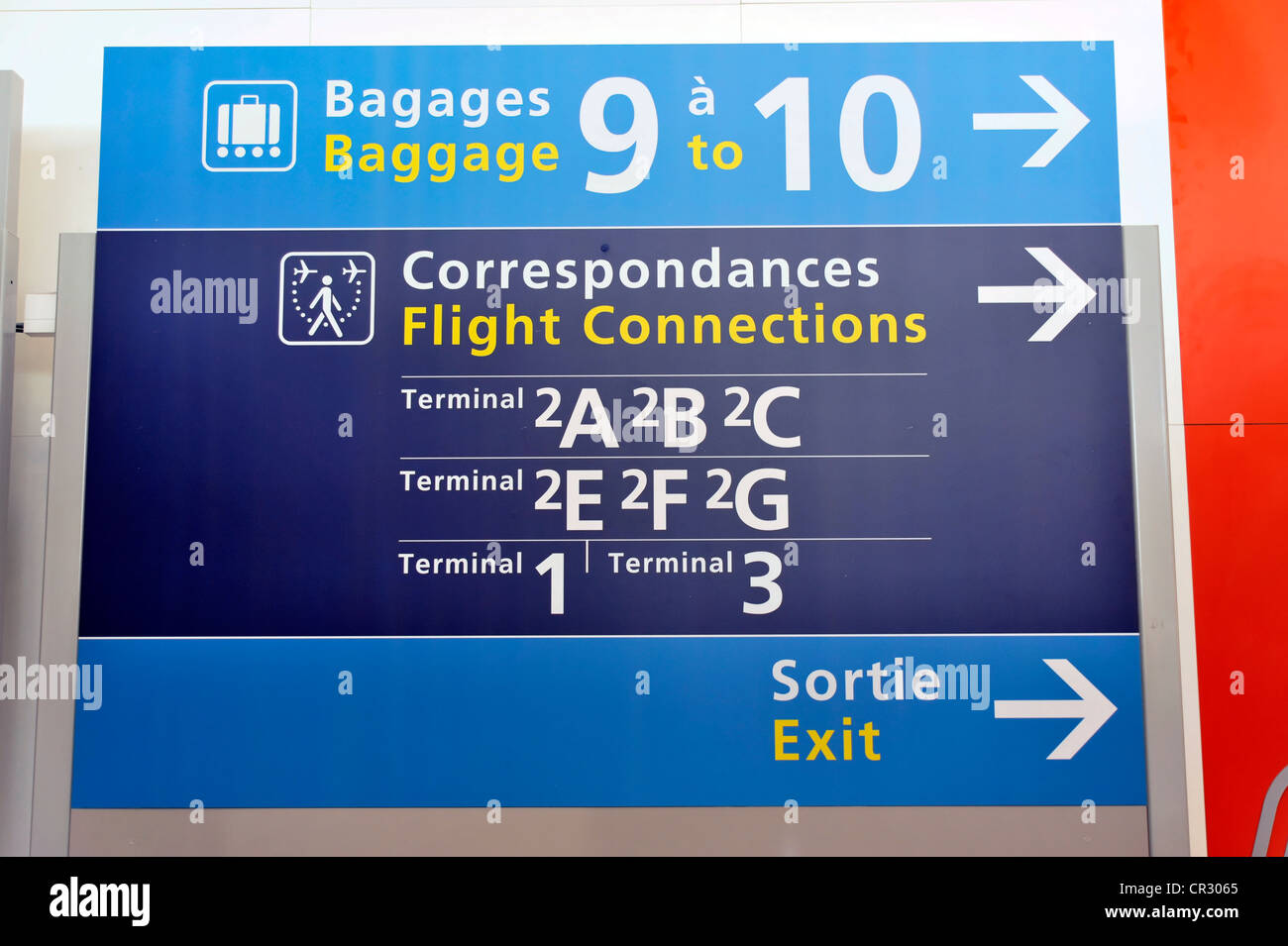 Inscrivez-vous pour un vol de correspondance, l'aéroport Charles de ...