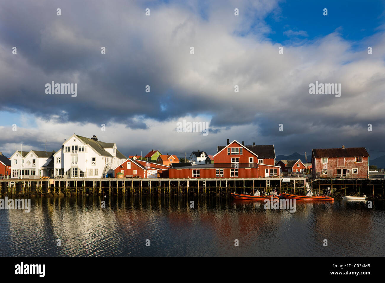 Henningsvær, île de Vestvagoya, Lofoten, Norway, Scandinavia, Europe Banque D'Images