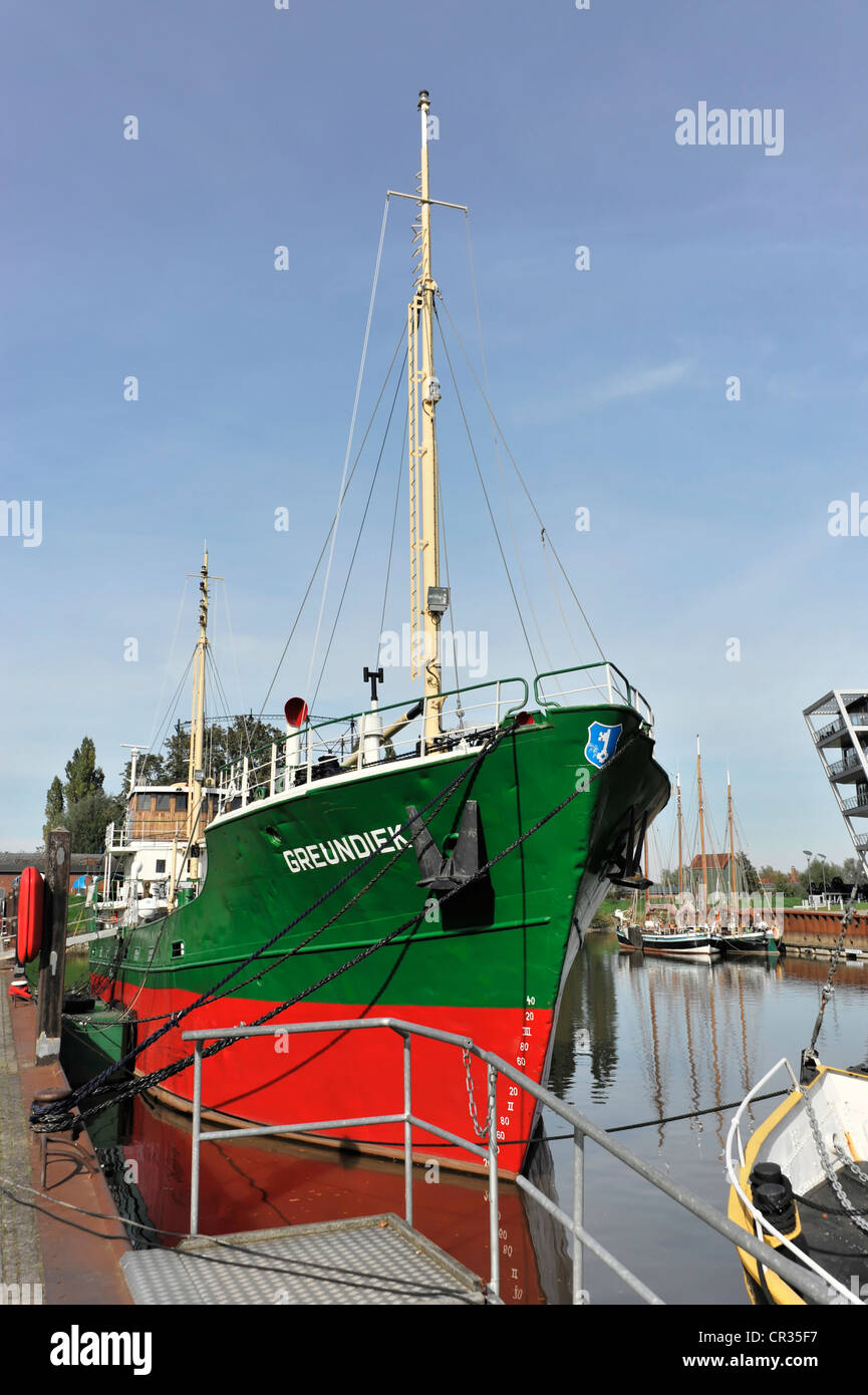 Museum Ship, Greundiek, construit en 1950, 46,55 m de long, port de la ville hanséatique de Stade, Basse-Saxe, Allemagne, Europe Banque D'Images