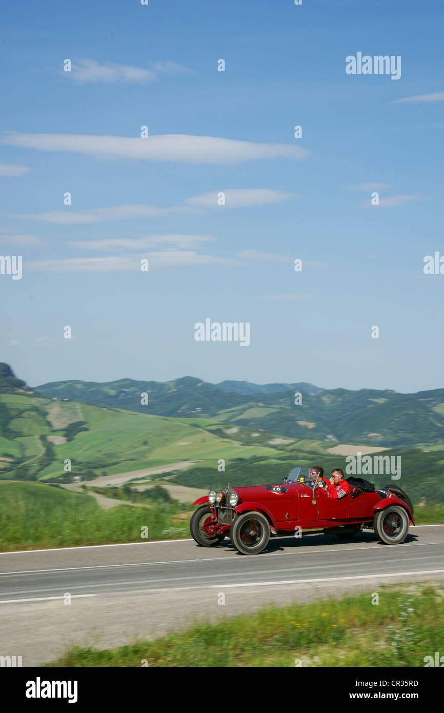 Alfa Romeo, vintage car race Mille Miglia ou 1000 Miglia, Loiano, Pianoro, Bologna, Italy, Europe Banque D'Images