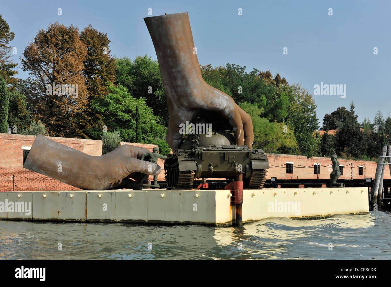 Contre la Guerre, œuvre d'art, près de Lido, Venise, Vénétie, Italie, Europe Banque D'Images