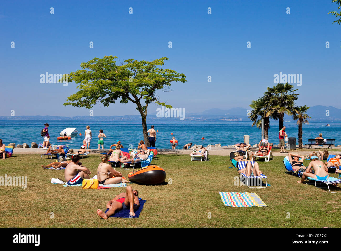 Italie, Vénétie, Lake Garda, Lazise Banque D'Images