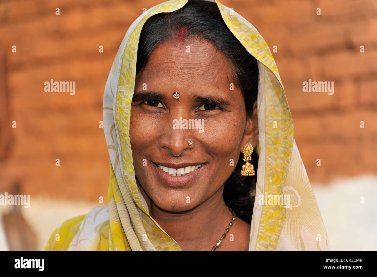 Femme indienne, portrait, Khajuraho, Madhya Pradesh, Inde, Asie Banque D'Images