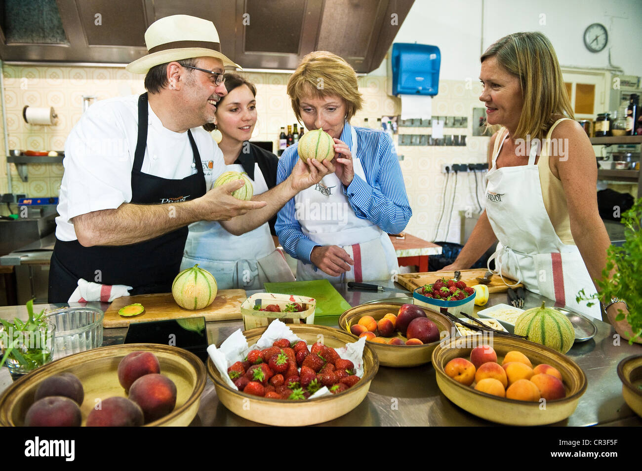 La France, Vaucluse, Luberon, Cavaillon, le Prevot restaurant, cours de cuisine au melon Banque D'Images