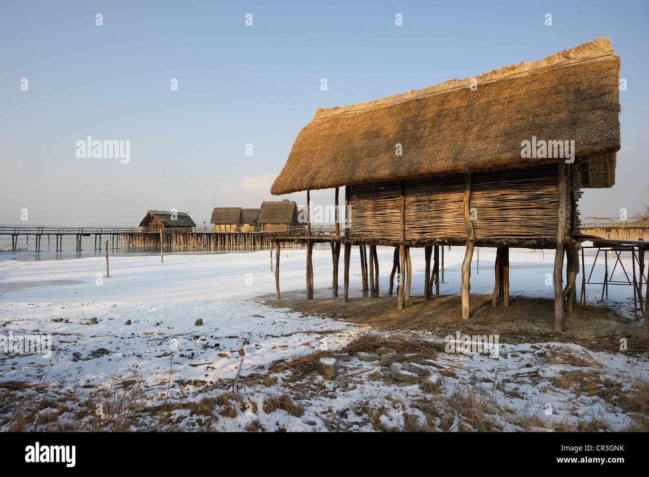 Unteruhldingen, maisons sur pilotis sur le lac de Constance, Bade-Wurtemberg, Allemagne, Europe Banque D'Images