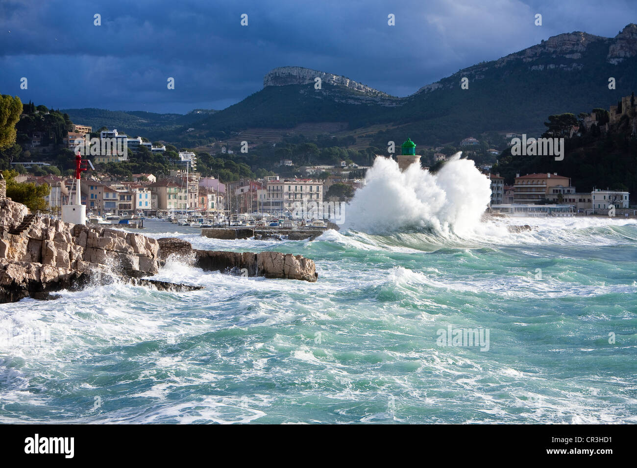France, Bouches du Rhône, au sud-ouest le vent sur Cassis lightouse, labbe wind Banque D'Images