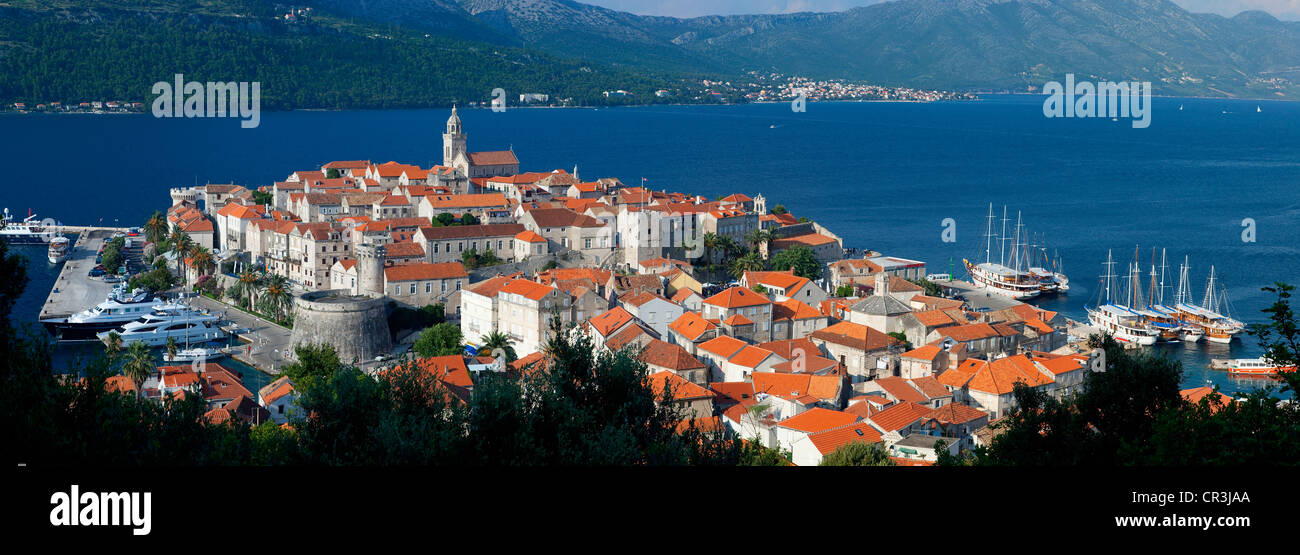 La Croatie, Dalmatie, côte dalmate, l'île de Korcula, Korcula Ville, panorama sur la vieille ville Banque D'Images
