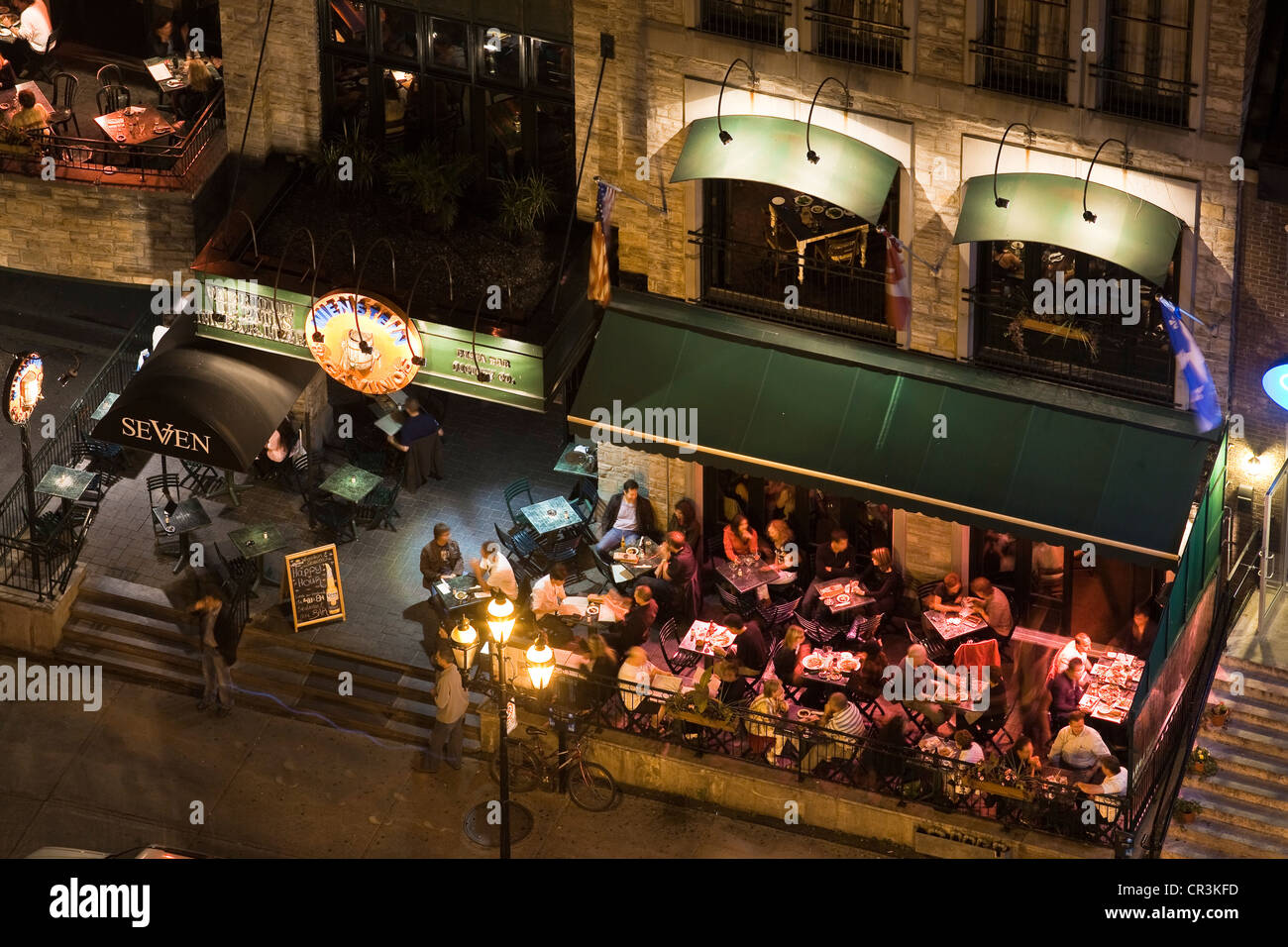 Canada, Québec, Montréal, rue Crescent, rue animée de la zone anglophone du centre-ville avec bars, restaurants Banque D'Images