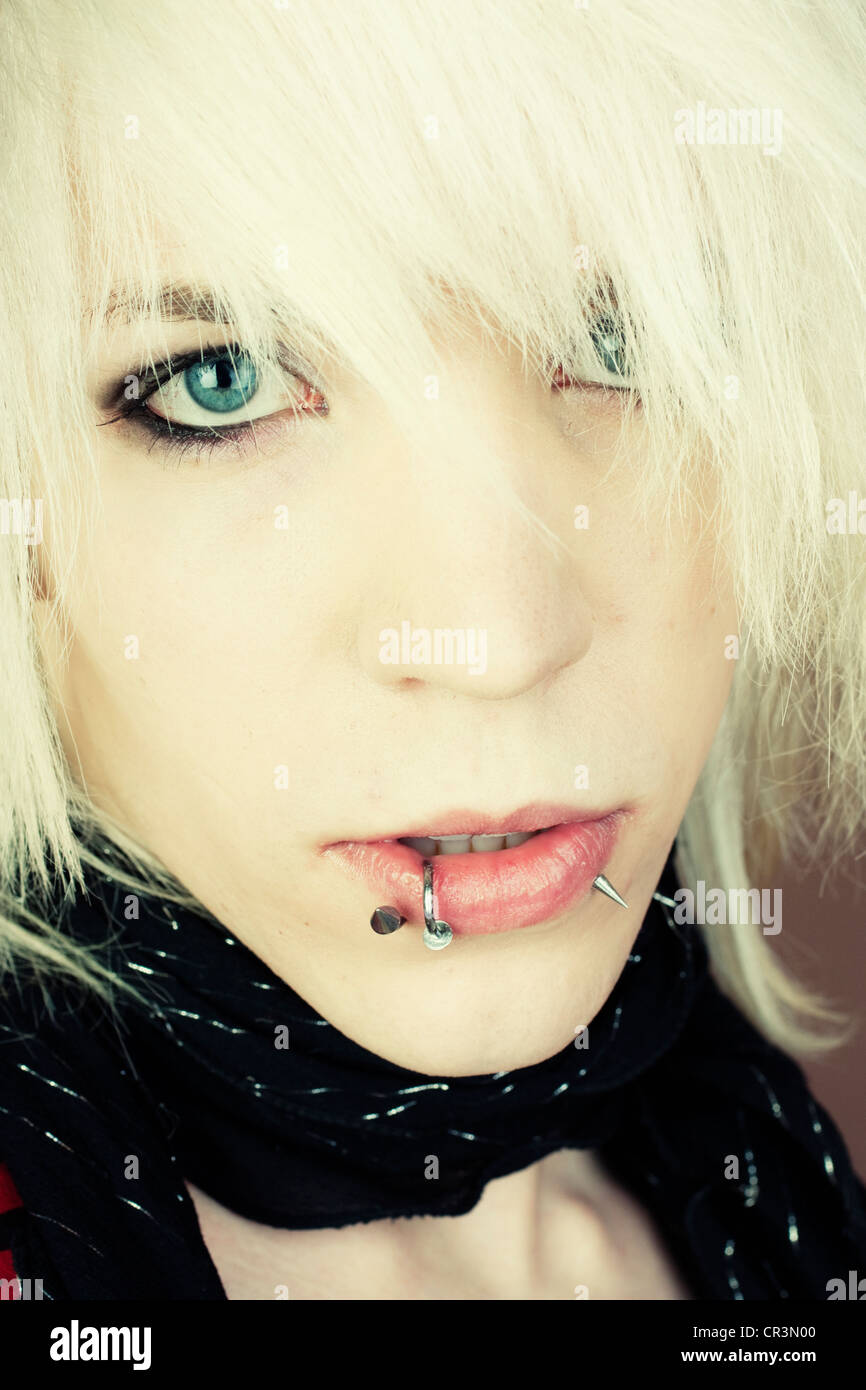 Man Gothic Style Manga Style Banque D Image Et Photos Alamy