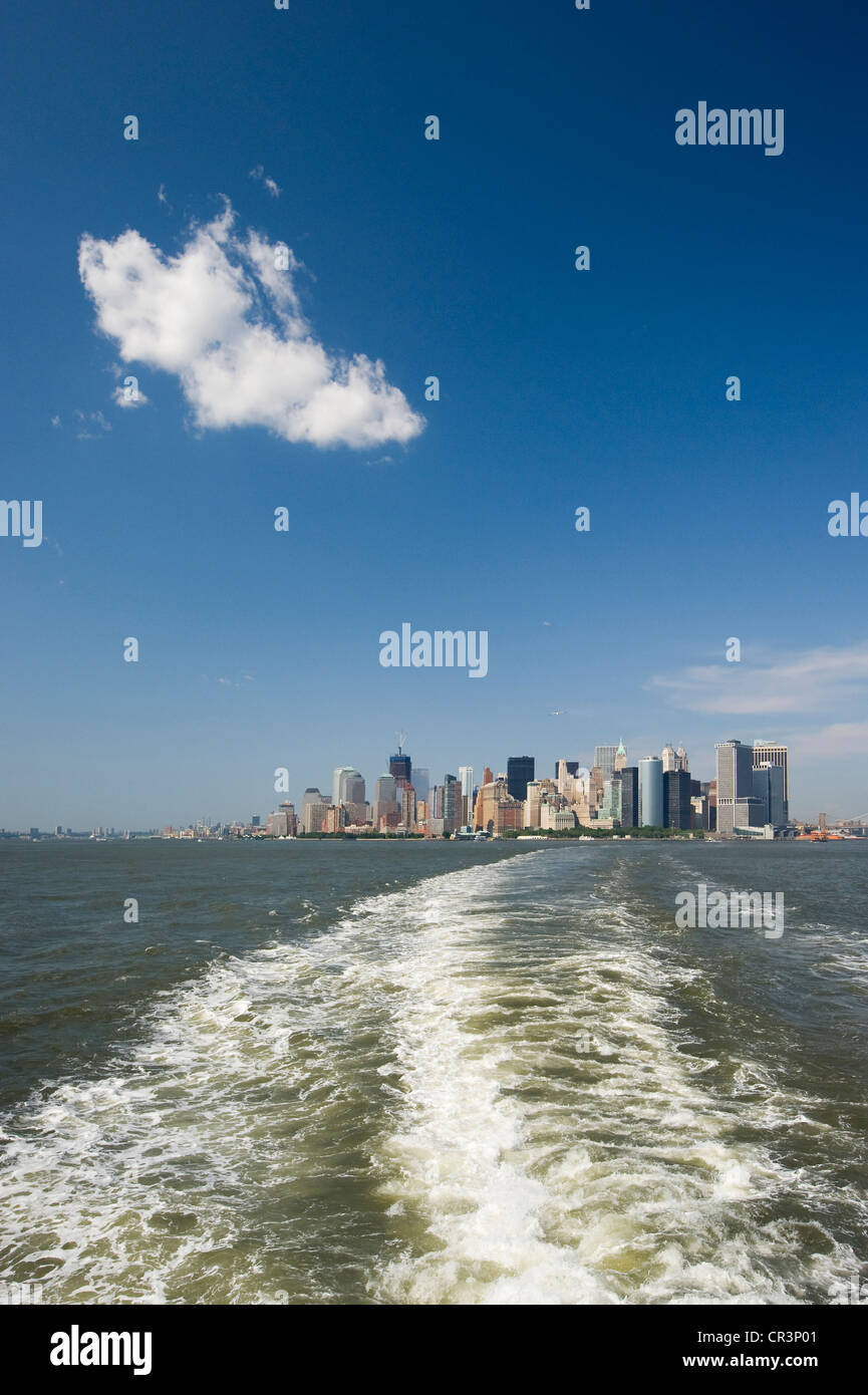 Skyline de Manhattan à partir du ferry pour Staten Island, Manhattan, New York, USA, Amérique Latine Banque D'Images