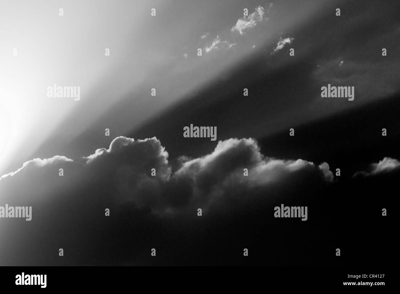 Les feux de forêts lointaines et des vents forts créer des formations nuageuses inhabituelles au coucher du soleil dans le Colorado, USA Banque D'Images