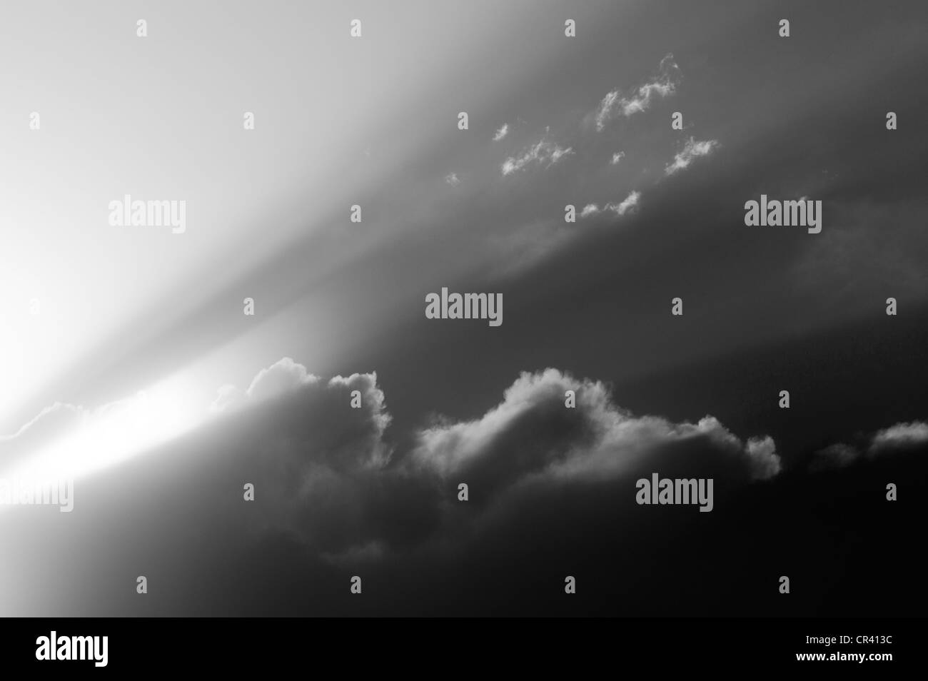 Les feux de forêts lointaines et des vents forts créer des formations nuageuses inhabituelles au coucher du soleil dans le Colorado, USA Banque D'Images