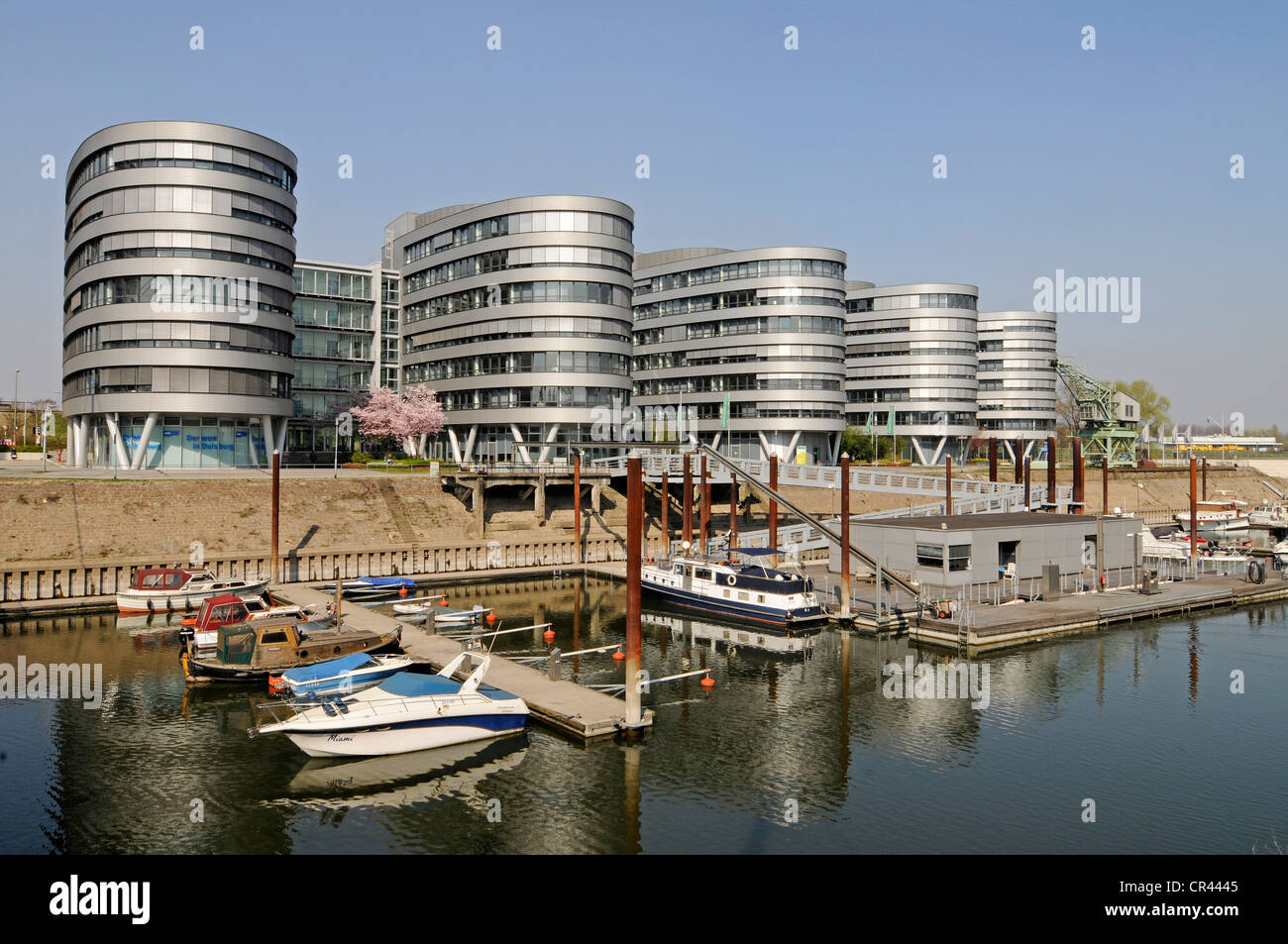 Ouest-allemande WDR Radio et TV, BKK Novitas santé, cinq bateaux, immeubles de bureaux Innenhafen harbour, Duisburg Banque D'Images