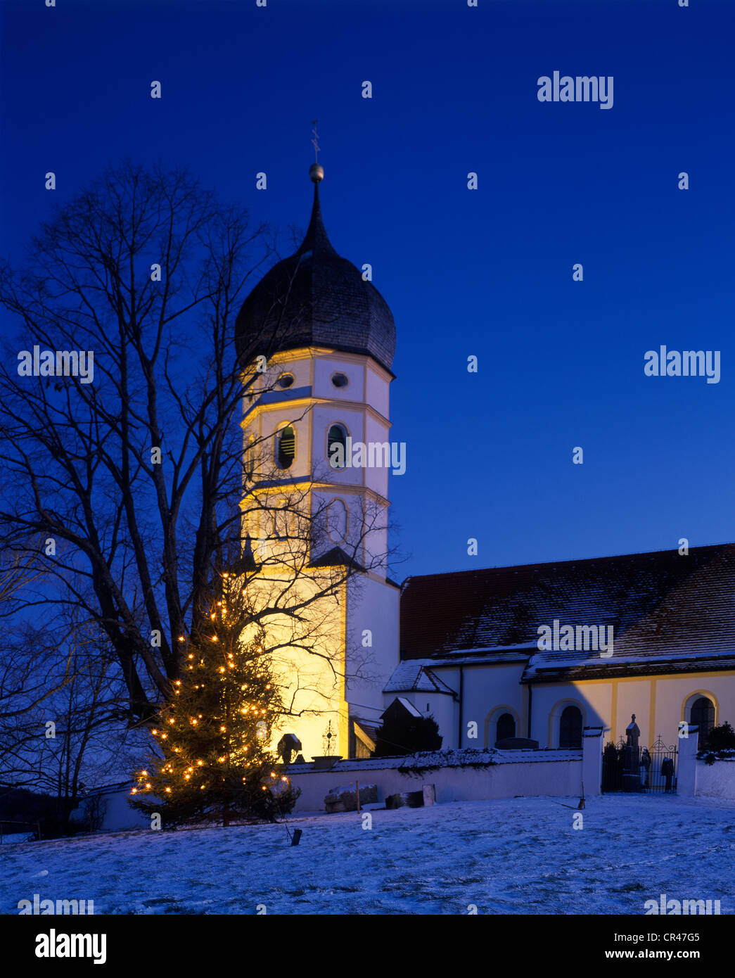 Chapelle de la facilité de Saint Jean le Baptiste et de Saint George, Holzhausen, Muensing, Upper Bavaria, Germany, Europe Banque D'Images