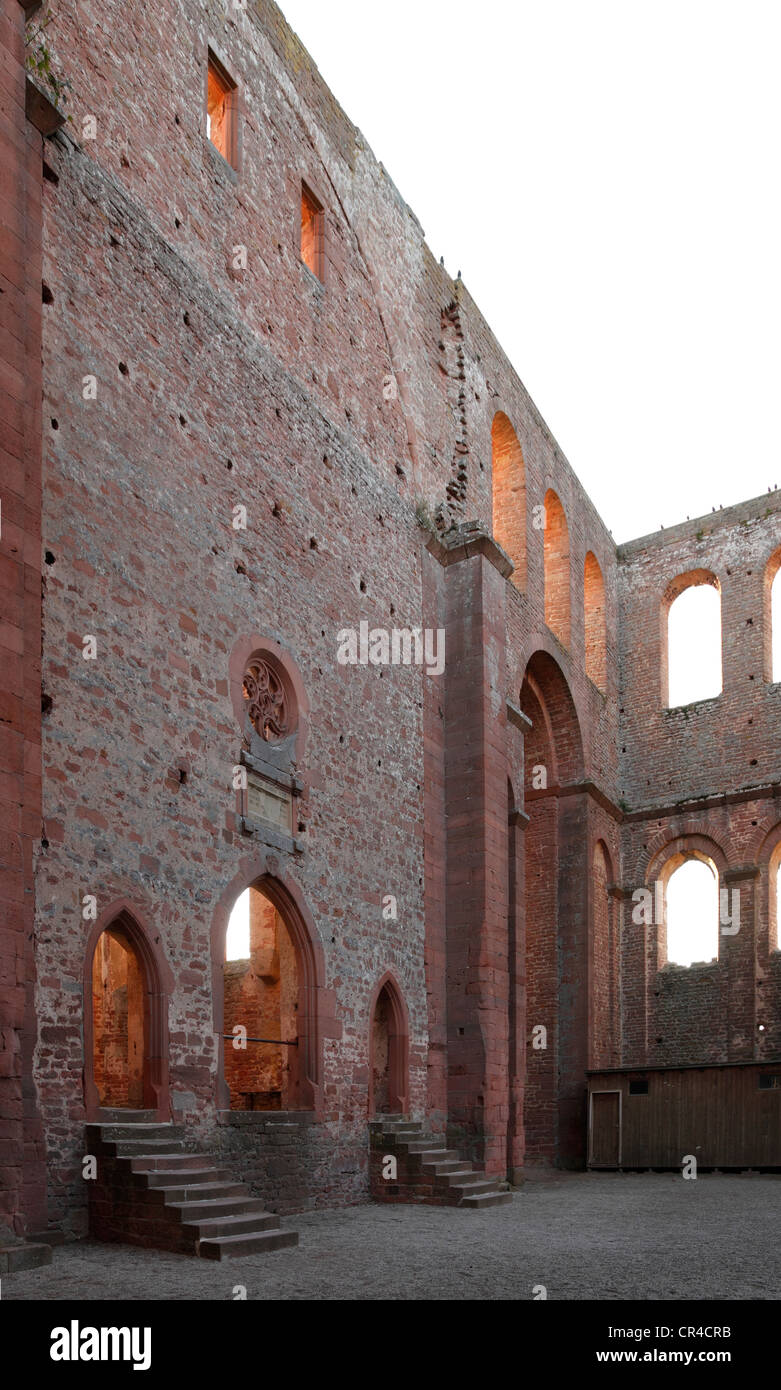 Ruines de la basilique romane du monastère de Limburg an der Haardt, une ancienne abbaye bénédictine, Bad Durkheim Banque D'Images