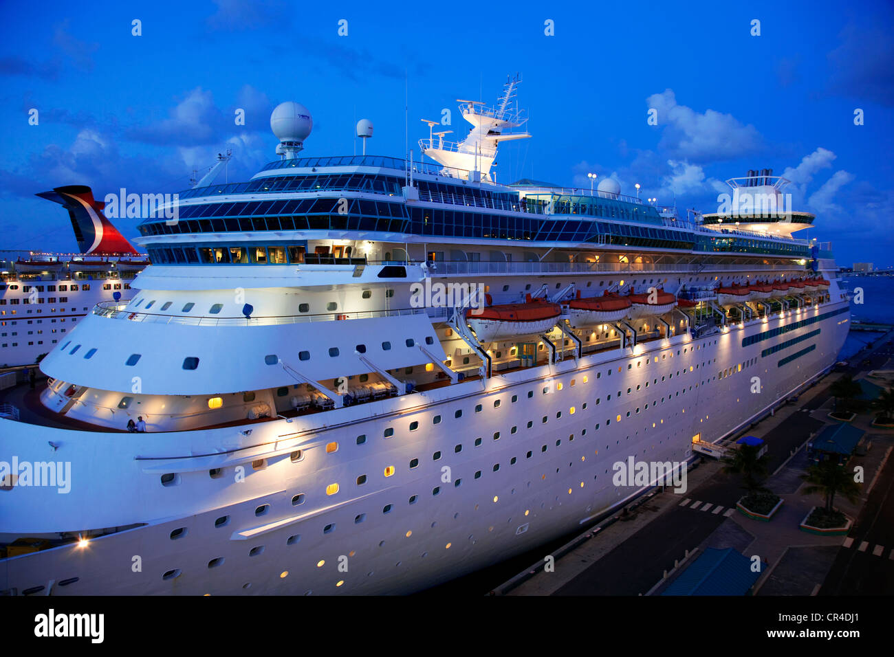 Bahamas, New Providence, Nassau, les navires de croisière au cours d'une escale Banque D'Images