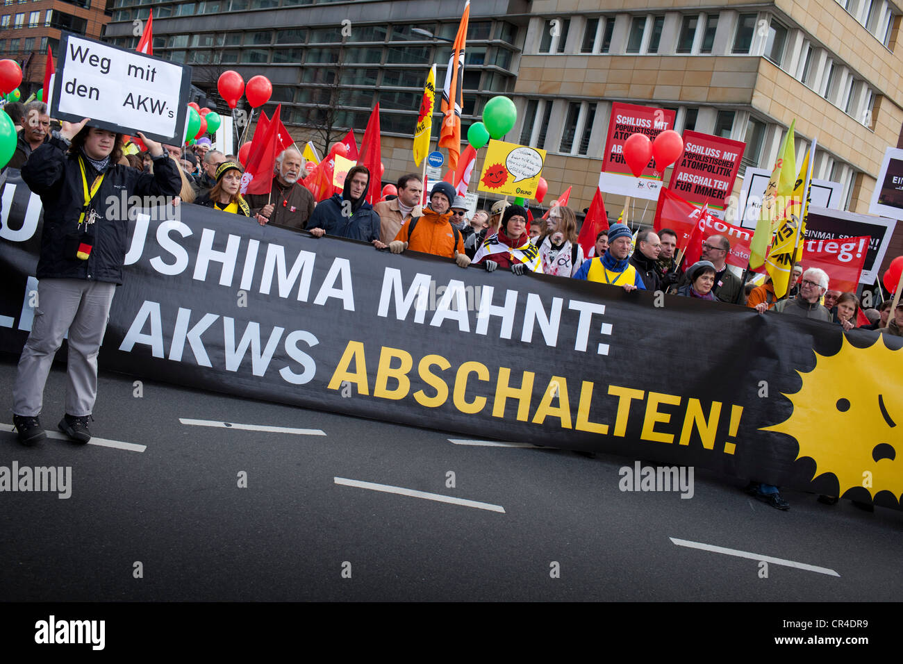 Grande manifestation contre l'énergie nucléaire avec plus de 100 000 participants, Berlin, Germany, Europe Banque D'Images