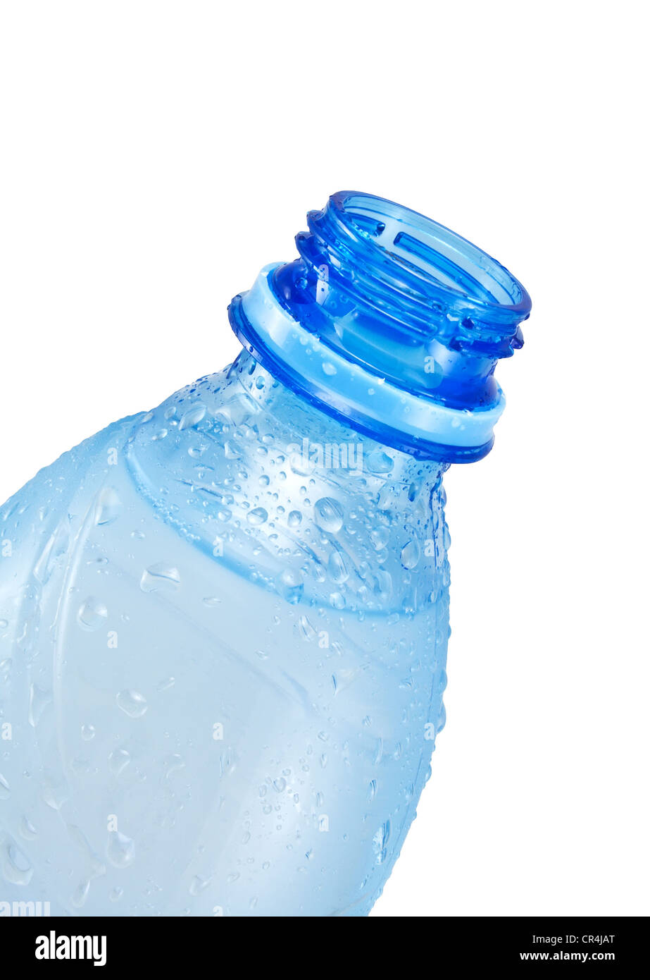 Bouteille en plastique d'eau isolé sur fond blanc Banque D'Images