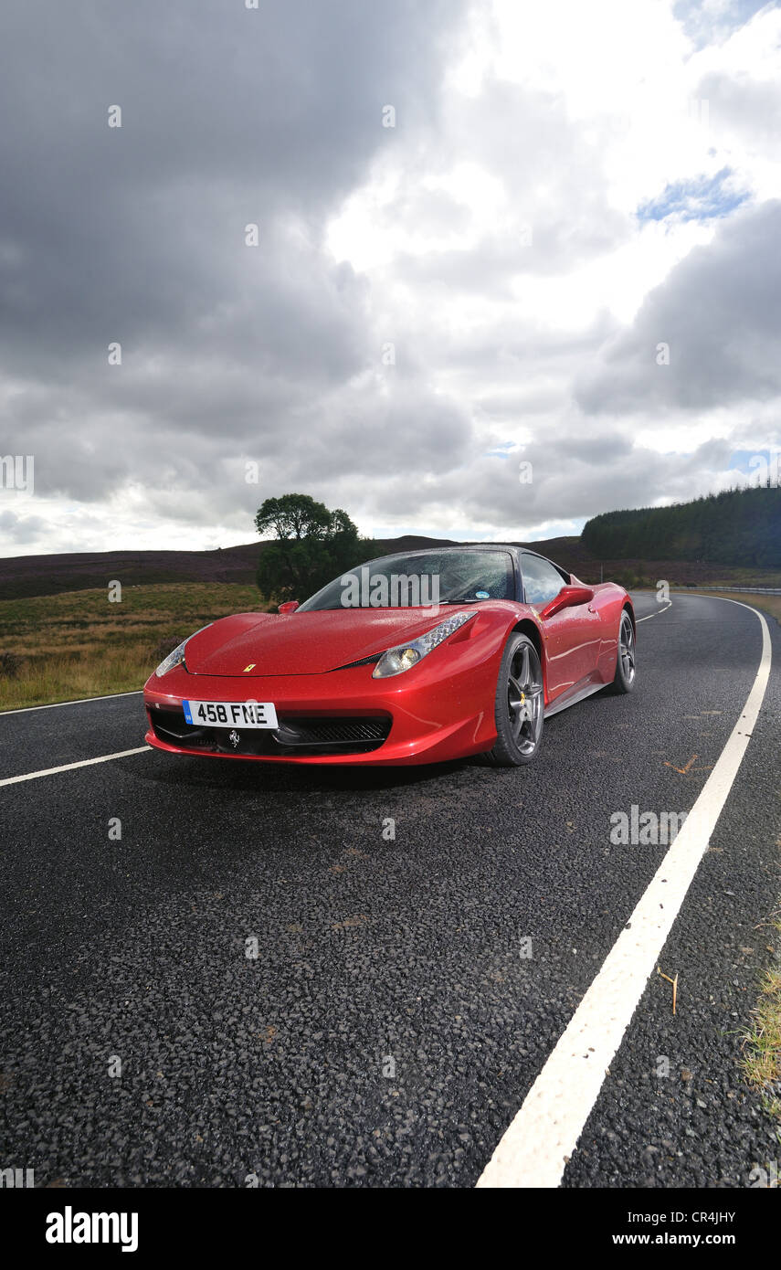 2011 Ferrari 458 Italia supercar italienne rouge Banque D'Images