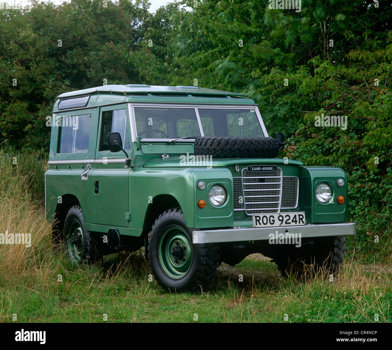 1977 Land Rover voiture classique en plein air Banque D'Images