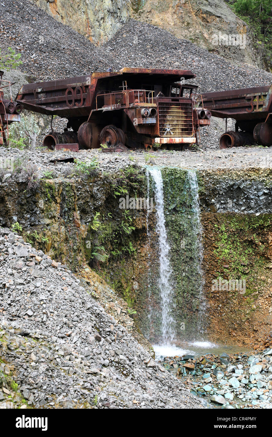 Chariot de mine de cuivre de Panguna, fermé en 1989 en raison d'un sabotage par l'Armée révolutionnaire de Bougainville. La Papouasie-Nouvelle-Guinée Banque D'Images