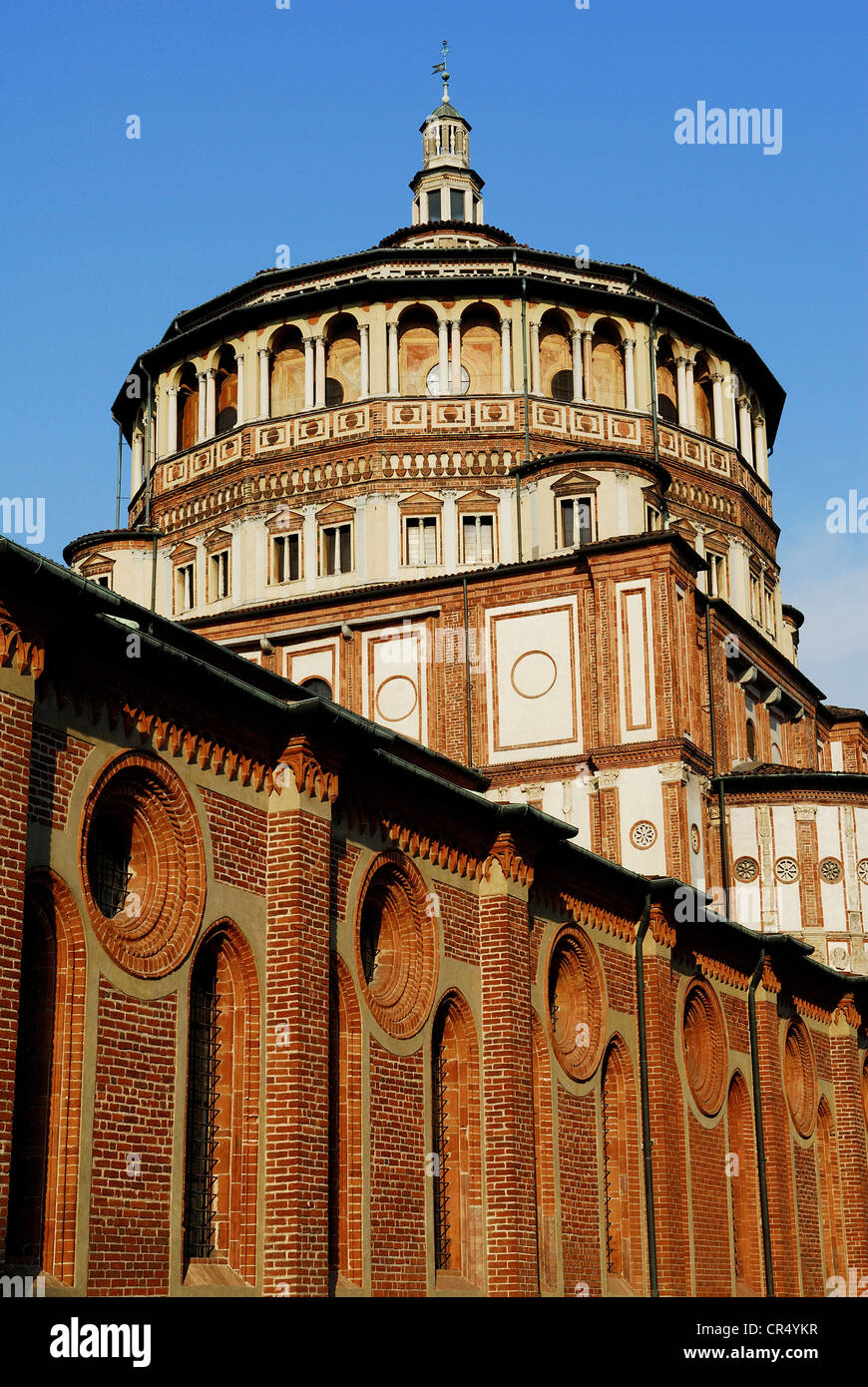 L'Italie, Lombardie, Milan, Santa Maria delle Grazie, coupole de l'Église réalisé par Bramante Banque D'Images